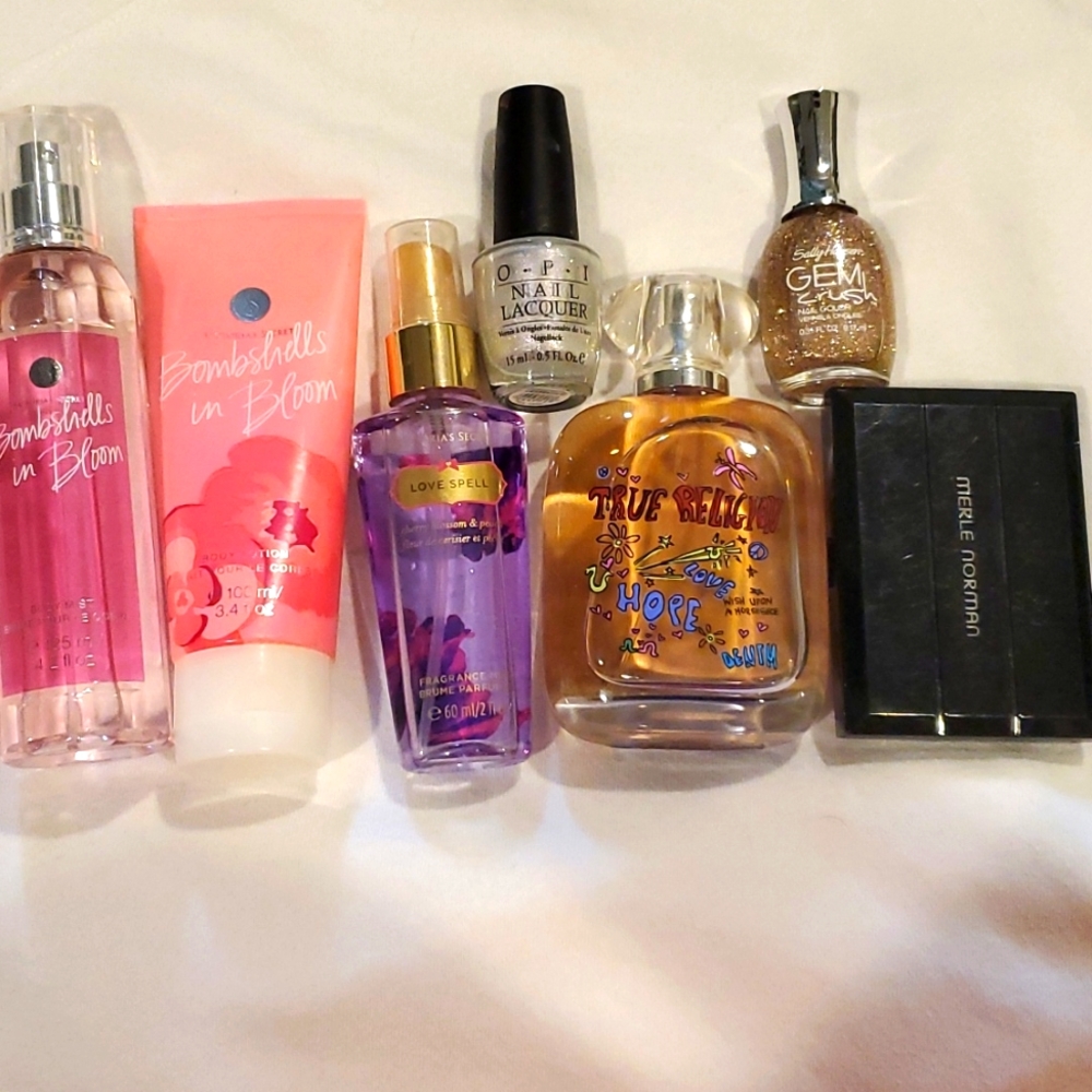 3 perfumes, 2 nail polishs, 1 lotion, 1 blush palette
